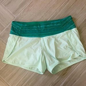 Lululemon shorts size 4